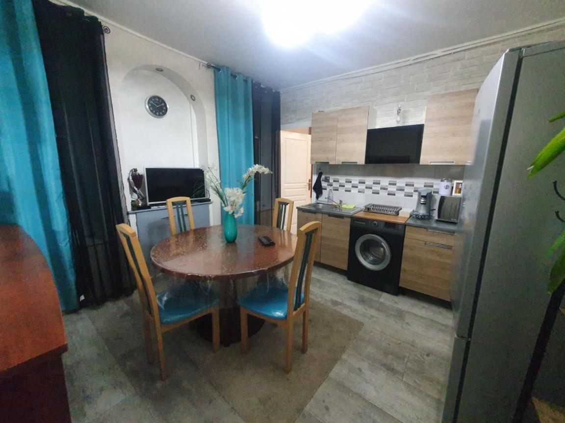 Bel Petit Appartement Charleville-Mézières Kültér fotó